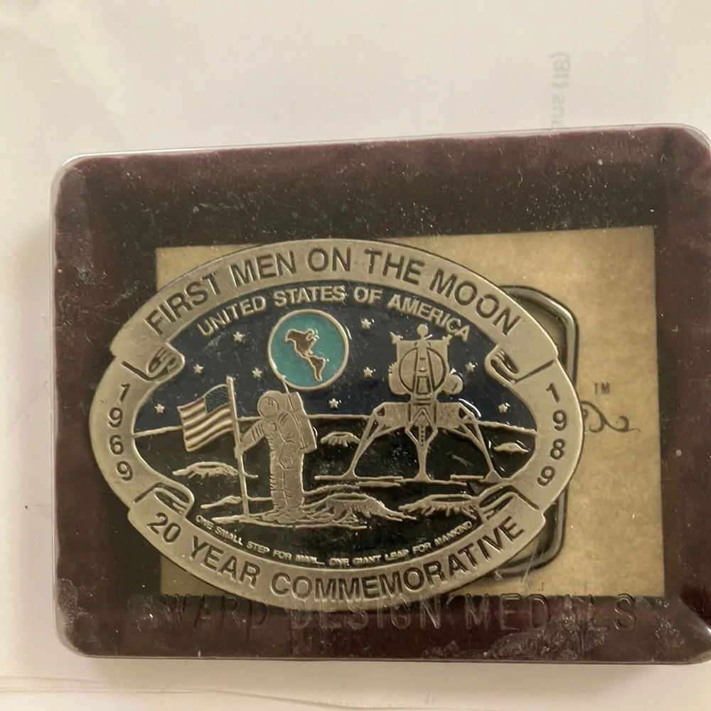 Nib first on moon belt buckle